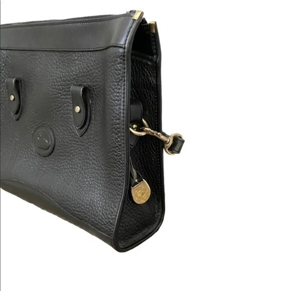 Dooney & Bourke Vintage 1980s Black Pebbled Leather‎ Shoulder Bag